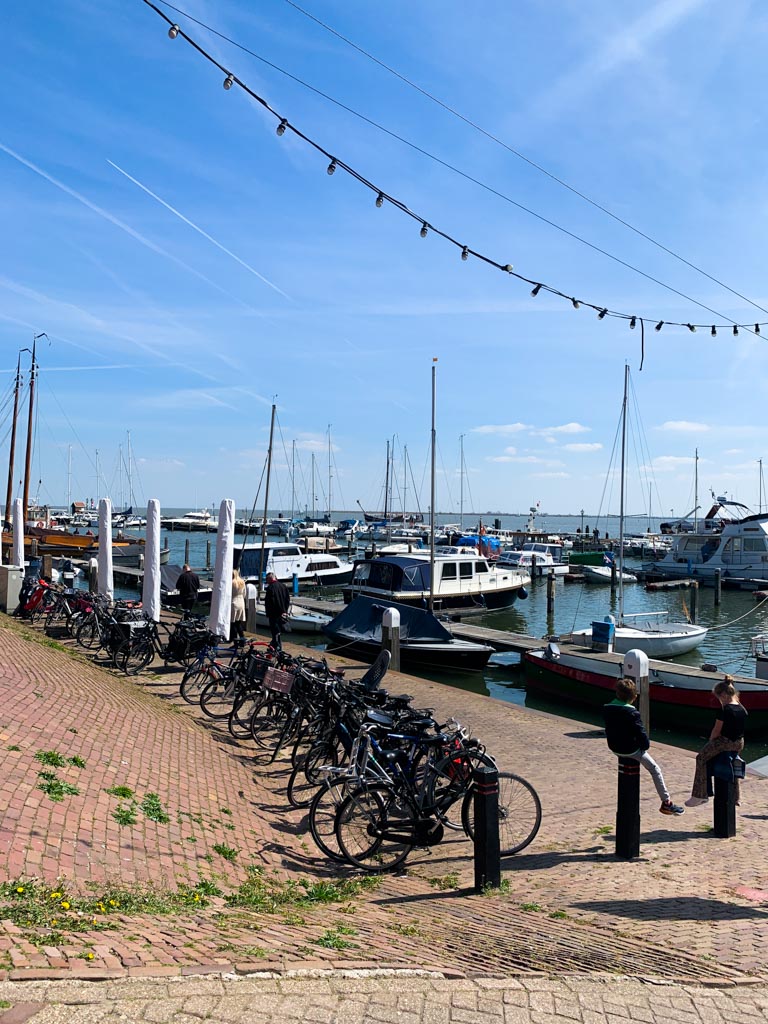 Volendam-Harbour